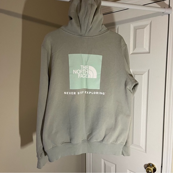 North Face Box Hoodie - Picture 3 of 5